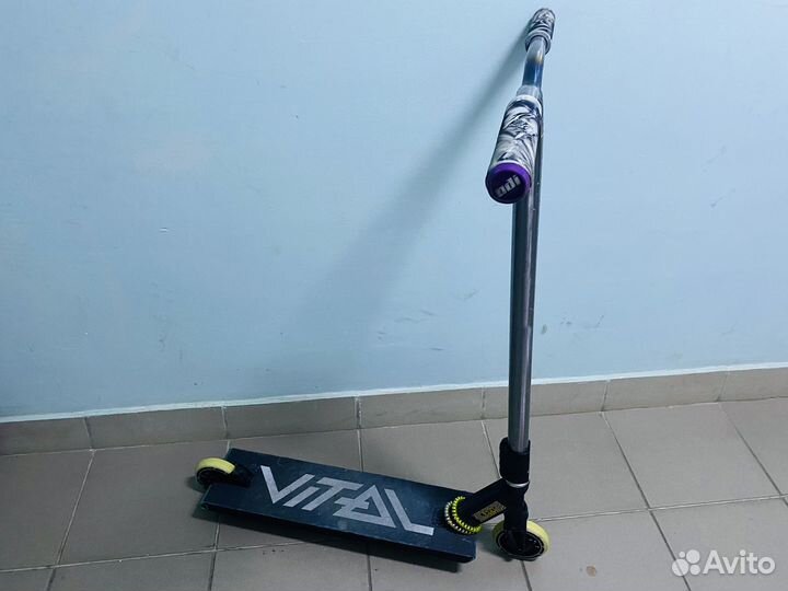 Трюковой самокат в стрит кастомный