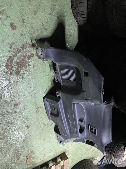 Обшивка багажника левая Nissan Pathfinder 52