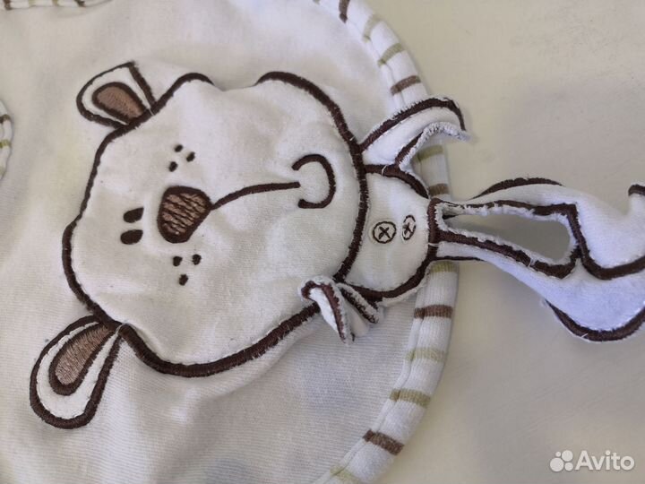 Детские бутылочки пустышки соски слюнявчик