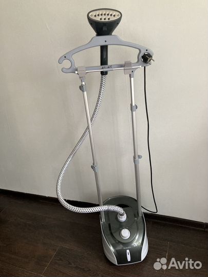 Отпариватель для одежды вертикальный