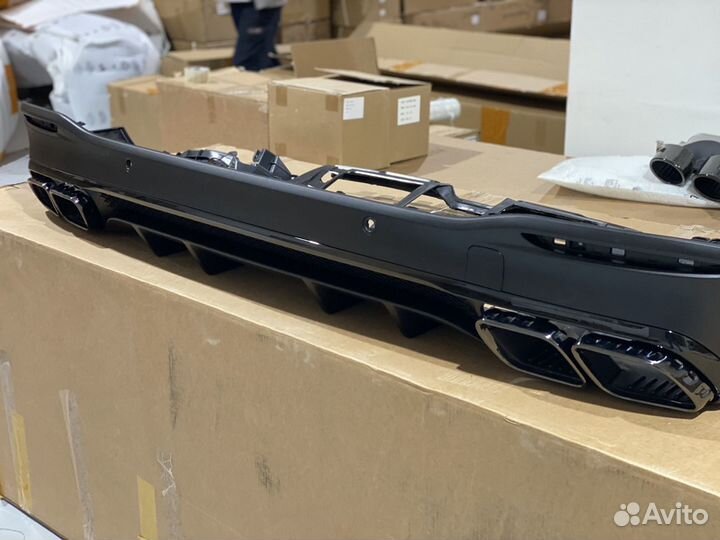 Черный диффузор AMG 63 gls 167