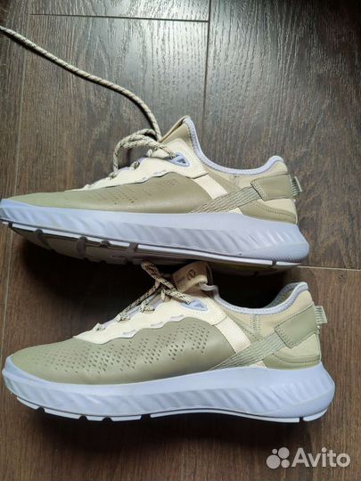 Кроссовки ecco 39