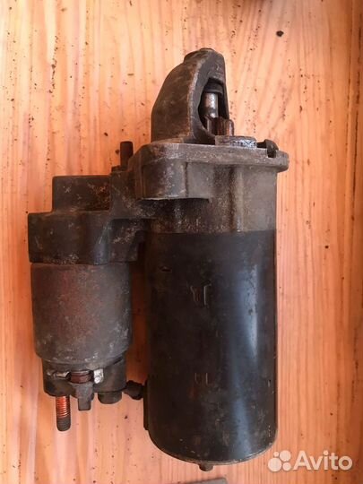 Стартер 1.8 л Фольксваген Пассат B5