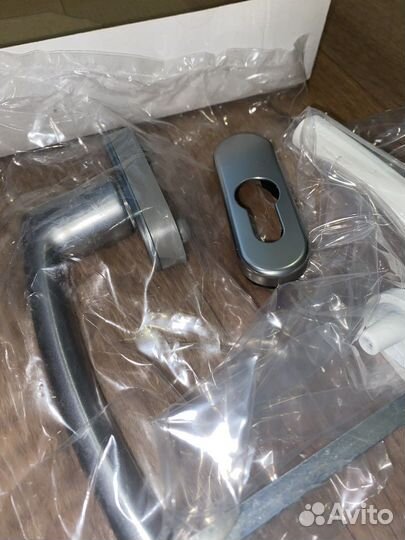 Ручка оконная roto