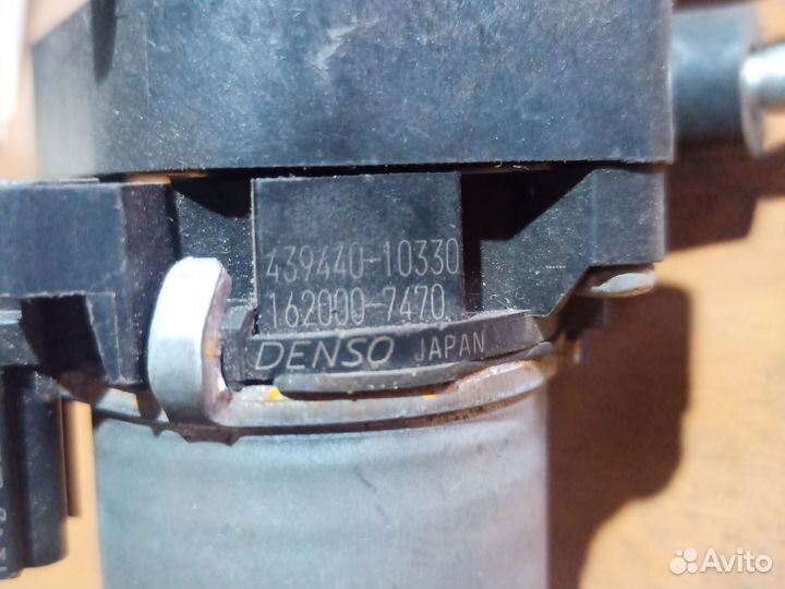 Моторчик регулировки сиденья Toyota Land Cruiser