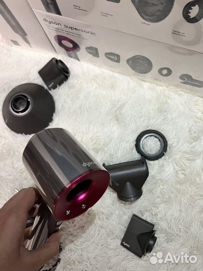 Фен Dyson Supersonic