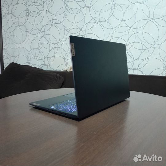 Lenovo ideapad 5