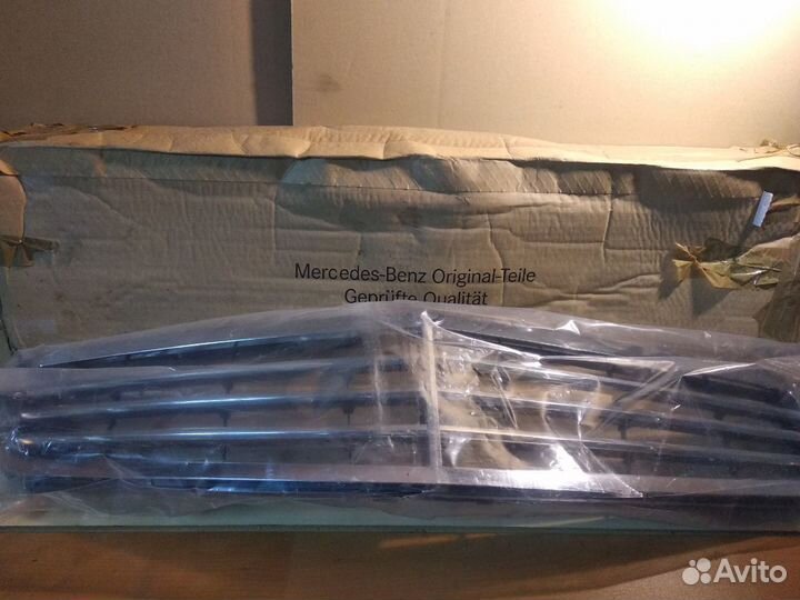W204 C Class решётка радиатора новая оригинал