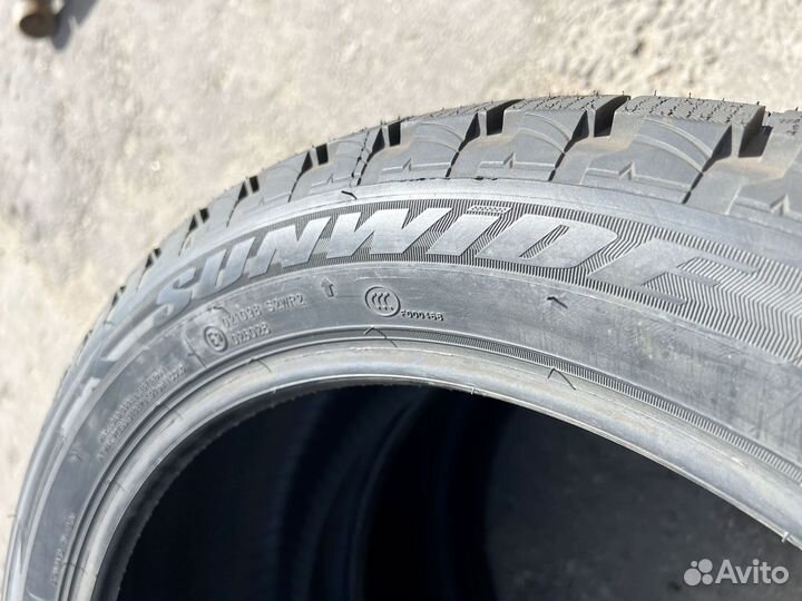 Sunwide Snowide 215/55 R17 122T