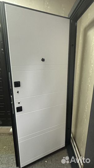 Входные двери Аргус и Берлога со склада