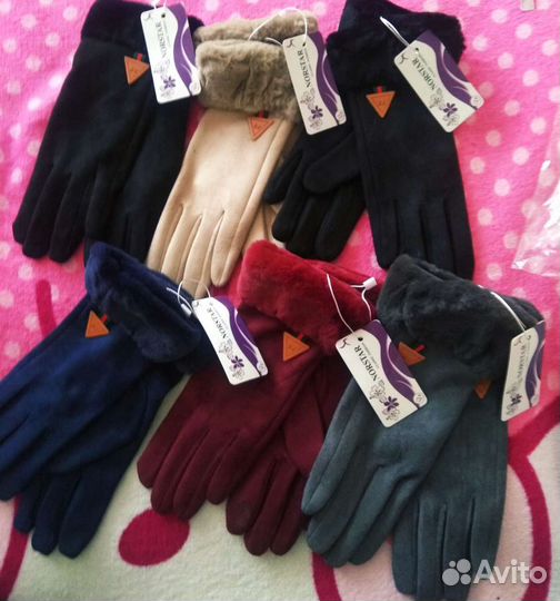 Женские перчатки
