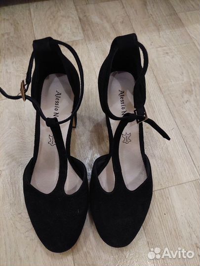 Туфли женские 38 размер черная замша