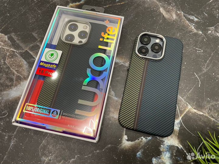 Чехол на iPhone 15 Pro luxo карбон