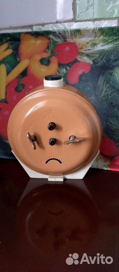 Часы- будильник СССР,механика