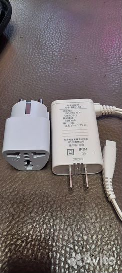 Бритва Panasonic ES-CLV9U