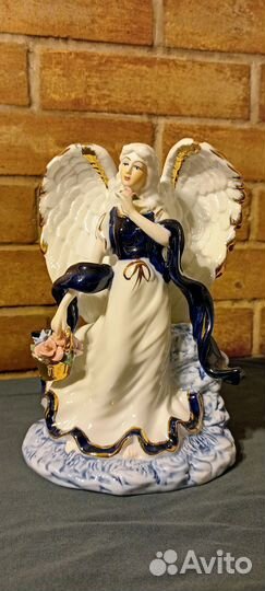 Фарфоровые статуэтки