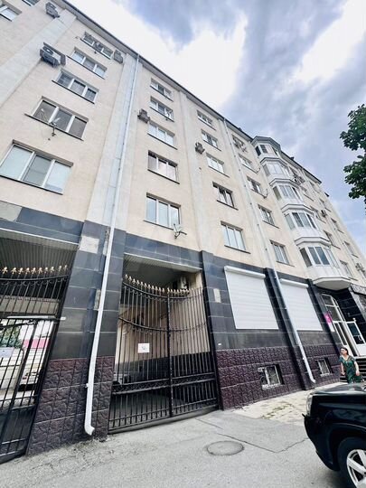 3-к. квартира, 150 м², 3/7 эт.