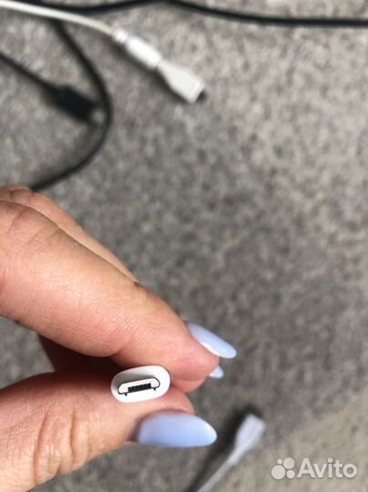 Кабель зарядки и hdmi