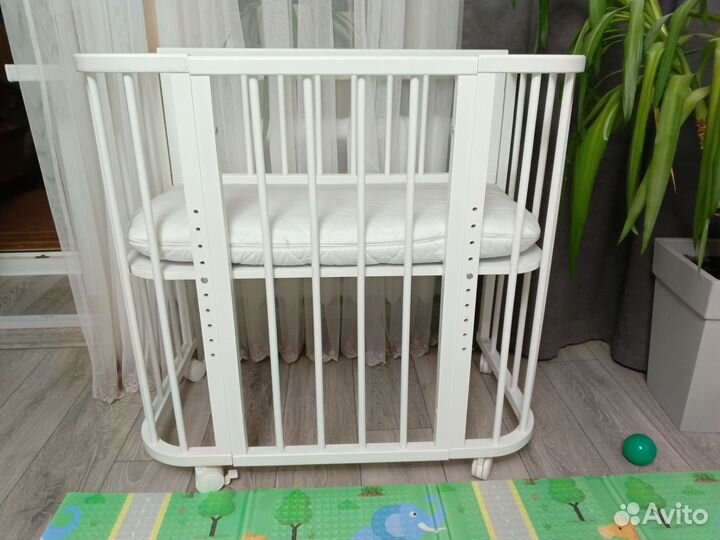 Приставная кроватка