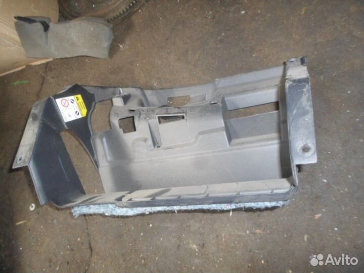 Накладка Mitsubishi L200 2006-2016