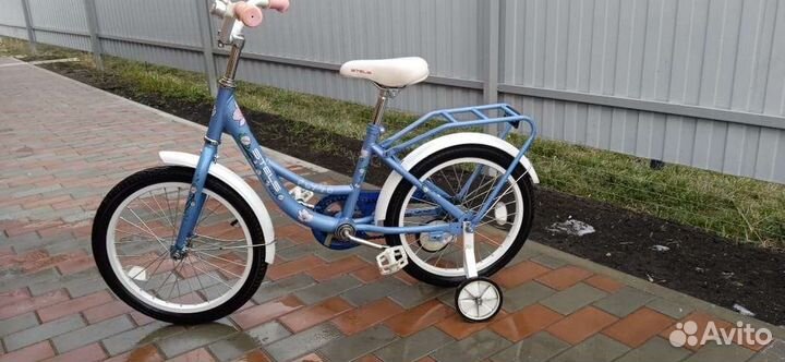 Трехколесный велосипед