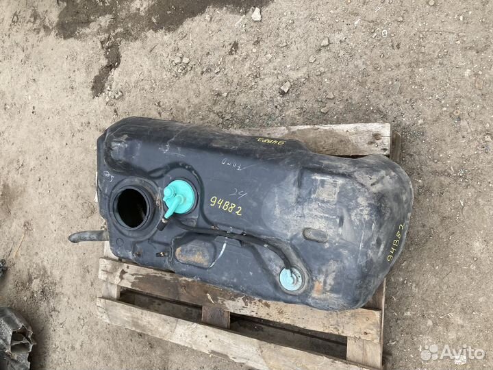 Бак топливный для Mazda Tribute 2000-2005