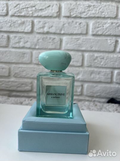 Духи armani prive a milano
