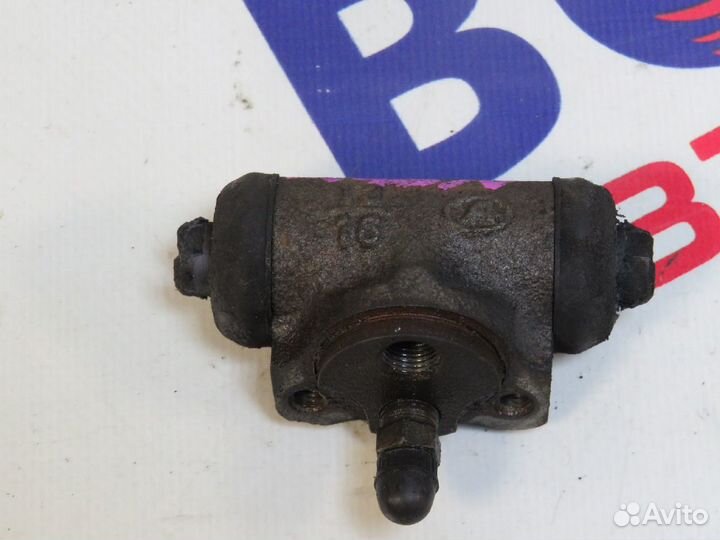 Цилиндр тормозной Зад mitsubishi chariot grandis N