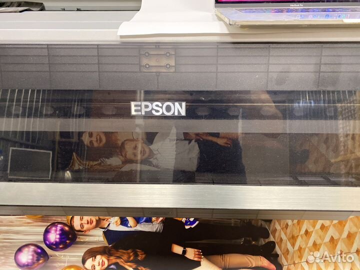 Широкоформатный принтер Epson p8000