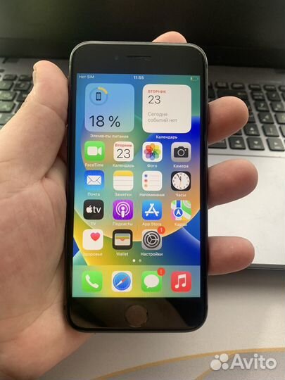 iPhone 8, 64 ГБ