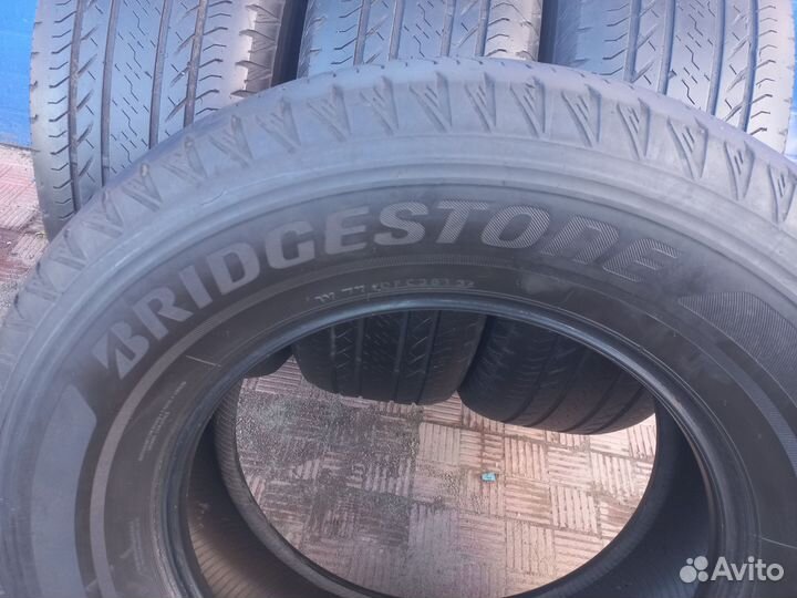 Bridgestone Ecopia EP850 265/65 R17