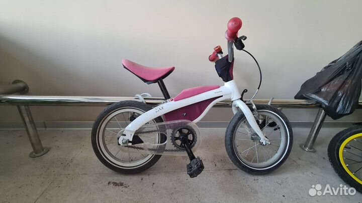 Беговел bmw kidsbike