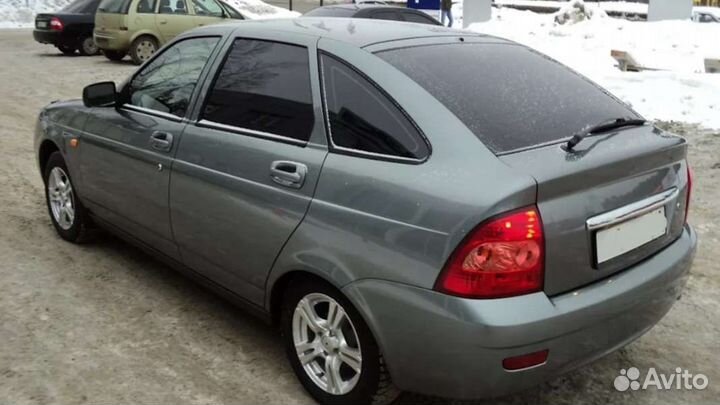 Бампер передний priora 1