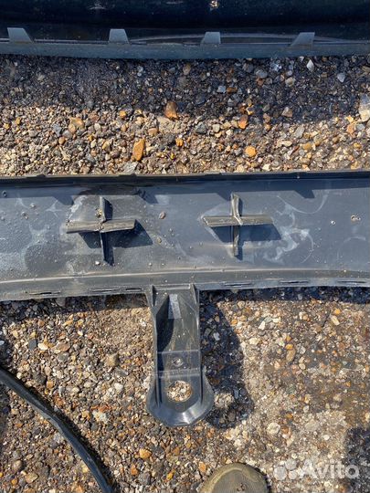 Бампер передний Renault Logan 2011г