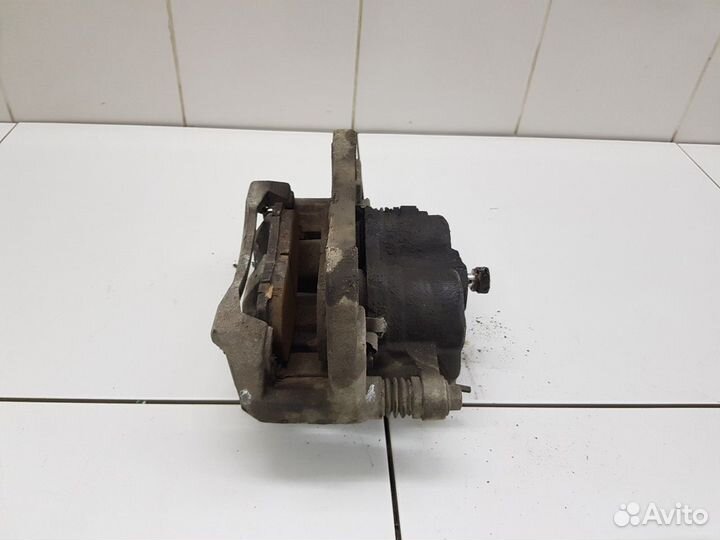 Суппорт передний (правый) (Haval F7)