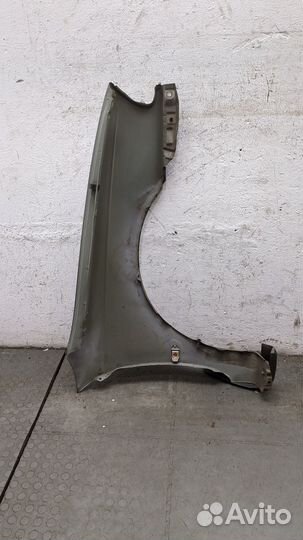 Крыло левое переднее Toyota Avensis 1, 2002