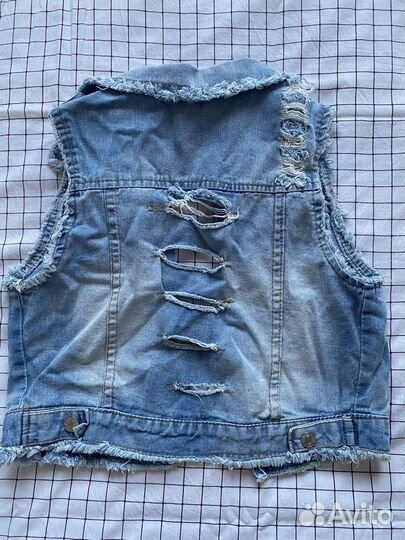 Жилетка джинсовая