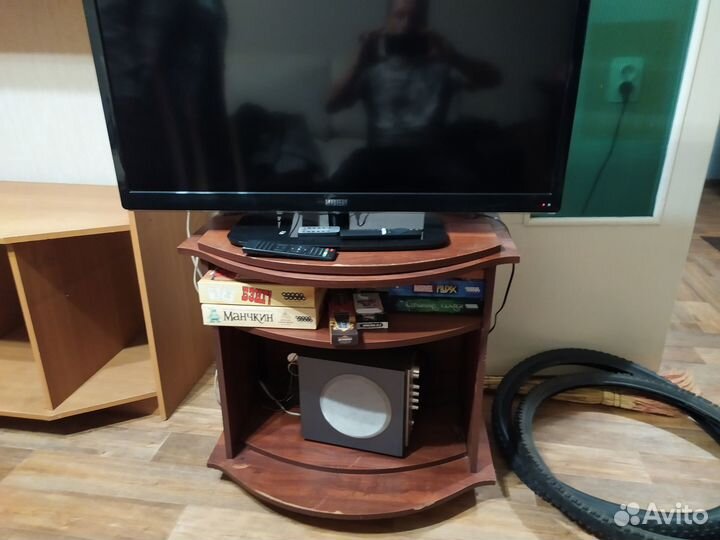 Тумба под телевизор