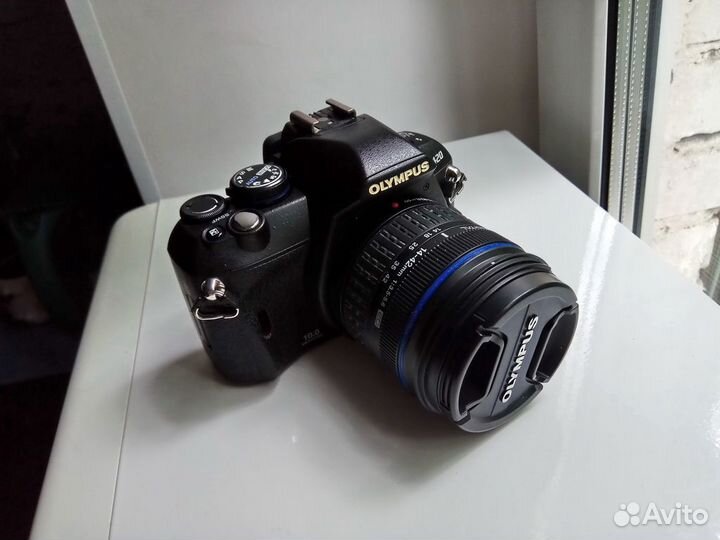 Зеркальный фотоаппарат Olympus E-420
