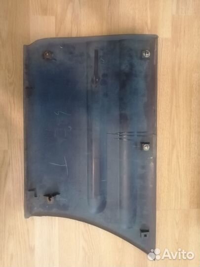 Накладки правой двери для Toyota RAV 4 1997