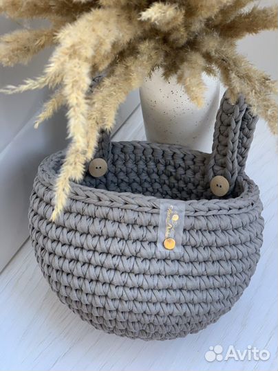 Подвесная корзинка на кроватку.Разных цветов