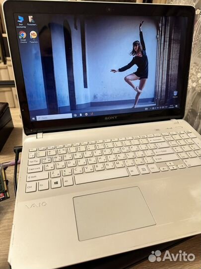 Белый ноутбук Sony SVF152 Geforce 740m, 8gb озу