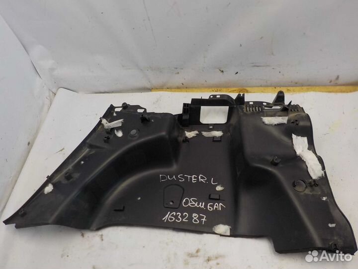 Обшивка багажника левая Renault Duster