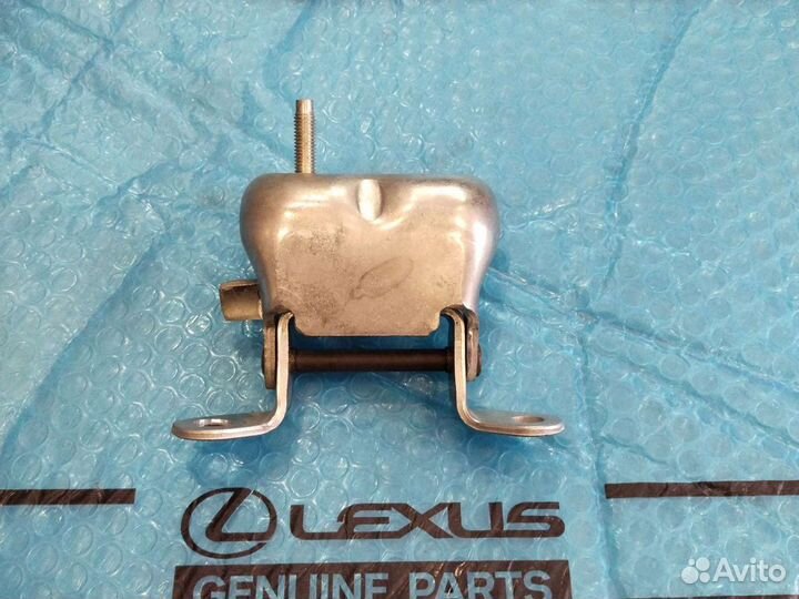 Петля заднего борта Lexus Lx 470
