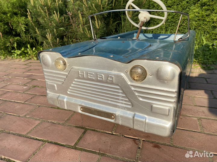 Педальная машина Нева СССР