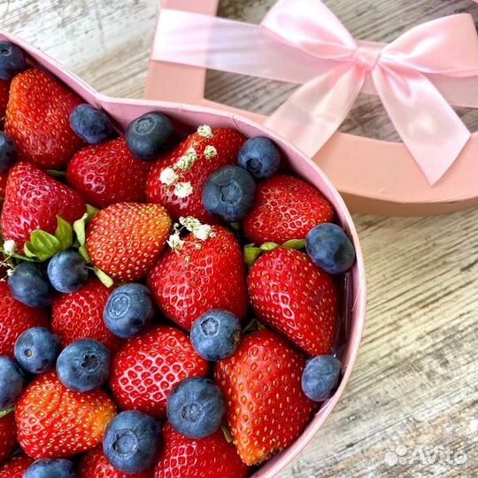 Подарок из Клубники, Подарок из свежих ягод
