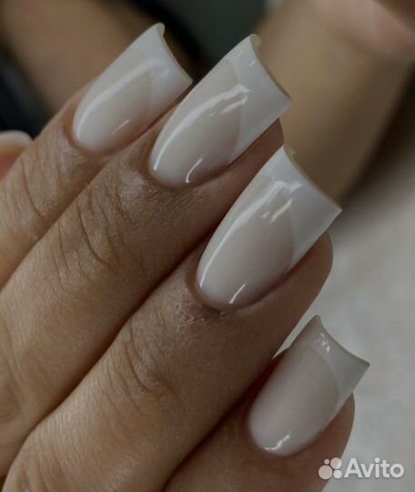 Маникюр и педикюр