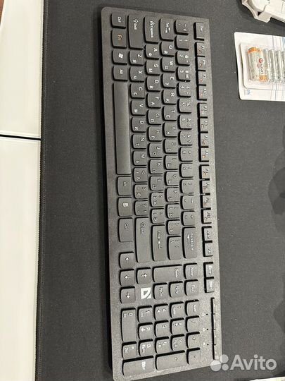 Беспроводная клавиатура Defender, новая