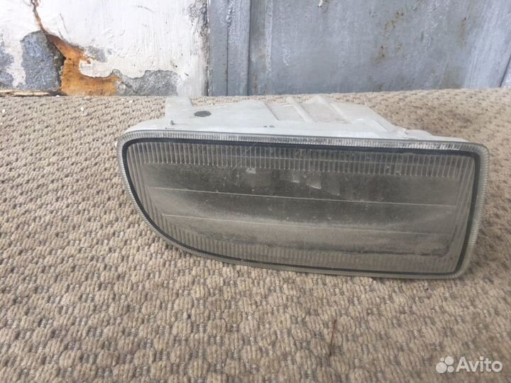 Противотуманка правая Nissan Cefiro