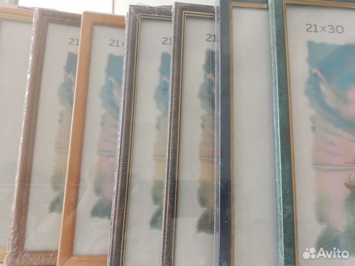 Рамки для фото и картин